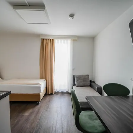 Comfort Boardinghouse